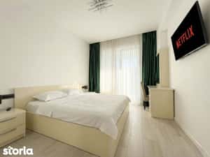 Prima linie la mare / Complex Sea On — miniatura 5