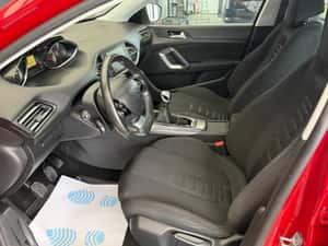 Peugeot 308 Manuală 125 HP Benzină — miniatura 7