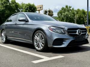 Mercedes E 300 4 Matic Pachet AMG - 250 Cp