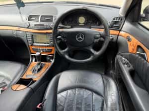 Mercedes Benz - E 220 - Diesel - 2.2 - Euro 4 - Automat - Volan pe drespta - Fara acte - 2007 - Face•Lift - Perfect functional — miniatura 7