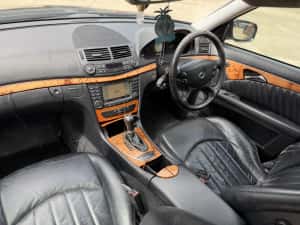 Mercedes Benz - E 220 - Diesel - 2.2 - Euro 4 - Automat - Volan pe drespta - Fara acte - 2007 - Face•Lift - Perfect functional — miniatura 8