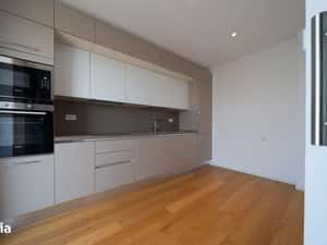 Apartament de 3 camere cu parcare inclusa - in nordul Bucurestiului — miniatura 5