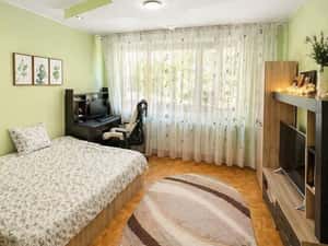 Apartament 2 camere decomandat în Calea București,mobilat și utilat — miniatura 5