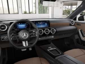Mercedes-Benz CLA 200 Sport Coupe 2025 — miniatura 6