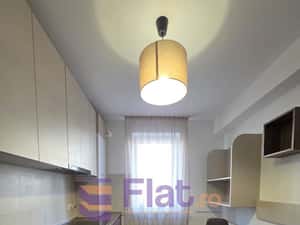 Apartament 2 camere – parcare inclusa zona Coresi — miniatura 3