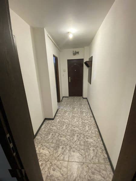 Proprietar inchiriez apartament cu o camera — fotografie 1 din 6
