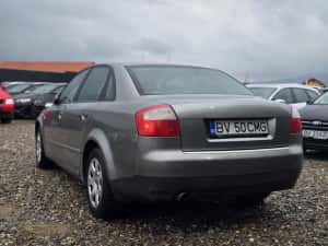 Audi A4 2.0i 2002 Automat — miniatura 9