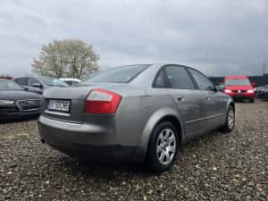 Audi A4 2.0i 2002 Automat — miniatura 10