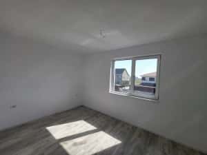 Comision 0%. 3 camere. NOU. Etaj 1. Girocului - langa Profi — miniatura 3