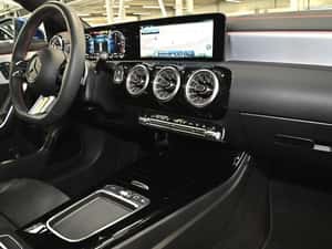 Mercedes-Benz CLA 250 Hibrid 2025 — miniatura 6