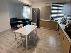 Ofer spre închiriere apartament cu 2 camere pe Bulevard — miniatura 5