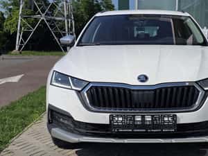 Skoda Octavia Scout Automată 150 HP Diesel