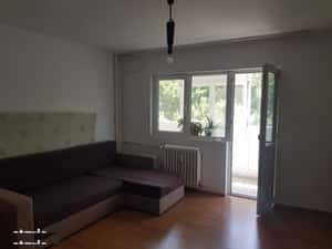 Inchiriez apartament decomandat Diham Basarabia — miniatura 2