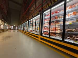 Construim vitrine frigorifice verticale pentru bauturi. — miniatura 6
