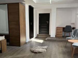 De închiriat apartament cu 1 cameră la casă particulară, 700m de UMF — miniatura 3