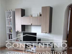 Se vinde apartament cu 2 camere , Brosteni , la etajul 3 — miniatura 2
