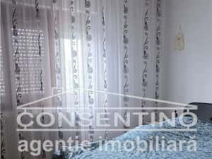 Se vinde apartament cu 2 camere , Brosteni , la etajul 3 — miniatura 4