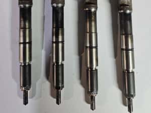 Injector 1.6TDI Cay / Cayc 03L 130 277 B Volkswagen Skoda — miniatura 1