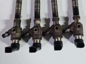 Injector 1.6TDI Cay / Cayc 03L 130 277 B Volkswagen Skoda — miniatura 9