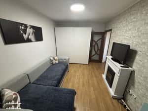 Proprietar inchiriez apartament 1 camera — miniatura 2