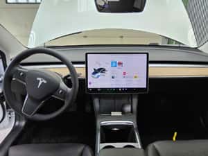 Tesla Model 3, 82.000 km, Electric, 2021 — miniatura 5