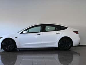 Tesla Model 3 Berlină, 43.050 km, 498 cp, 2024 — miniatura 3