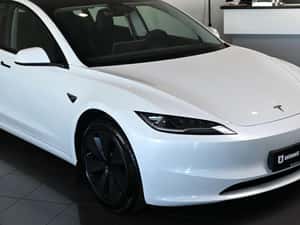 Tesla Model 3 Berlină, 43.050 km, 498 cp, 2024 — miniatura 7