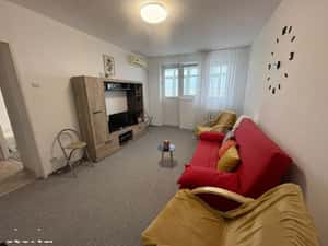 Bloc anvelopat|3 camere decomandat 70 mp|Berceni-str.Uioara — miniatura 1