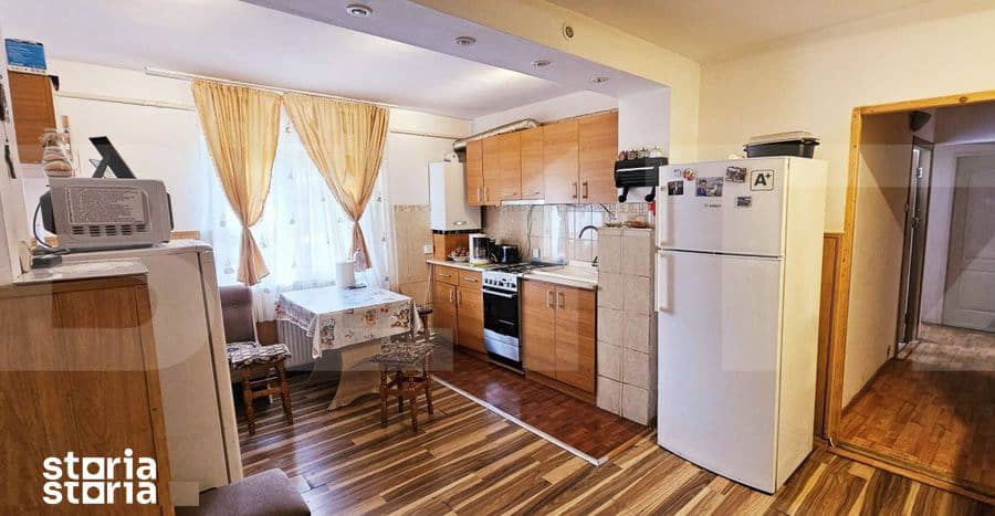Apartament de vanzare, cu 3 camere, decomandat, 68mp, parter inalt — fotografie 1 din 5