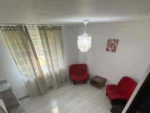 apartament 2 camere cu parcare,gradina, piscina in sector 4 — miniatura 1
