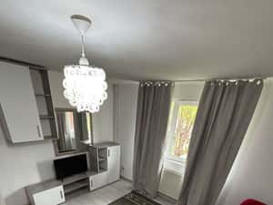 apartament 2 camere cu parcare,gradina, piscina in sector 4 — miniatura 5
