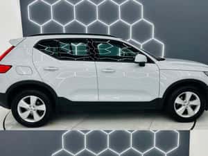 VOLVO XC40 MOMENTUM PRO - 2020 — miniatura 5