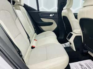 VOLVO XC40 MOMENTUM PRO - 2020 — miniatura 7