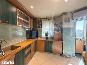 Apartament 2 camere, mobilat complet, 2 balcoane, centrala proprie — miniatura 3
