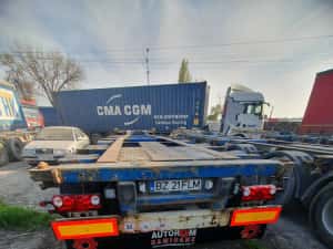 Krone semiremorca containere plus agregat — miniatura 7