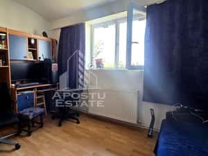 Apartament cu 2 camere de vanzare, centrala proprie, zona Lipovei — miniatura 5