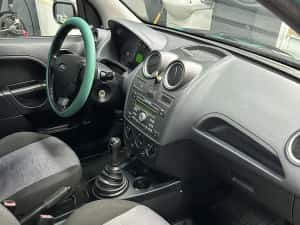 Ford fiesta 1.3 benzina anul 2007 — miniatura 8