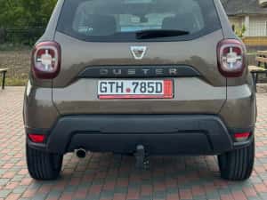 Dacia Duster Prestige 4x4 1.5 2019 — miniatura 4