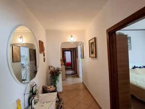 Apartament cu 4 camere , etaj 2 — miniatura 3