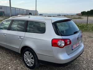 Volkswagen Passat Highline Automată 140 HP Diesel — miniatura 5