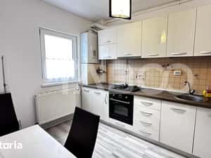 Apartament 2 camere mobilate utilate debara si balcon Mihai Viteazul — miniatura 6