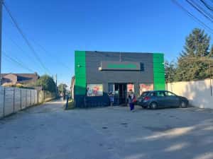Vand spatiu comercial