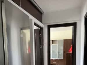 Apartament 2 camere, 49 mp, etaj 4, KM 4-5, lângă piață și școală — miniatura 3