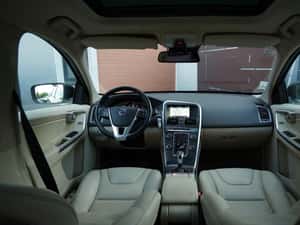 Volvo XC60 Automată 190 HP Diesel — miniatura 4