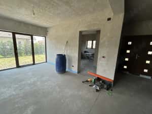 Vand vila noua Livada-Sanleani,st.840 mp,sc.130 mp,situat pe 2 strazi — miniatura 3