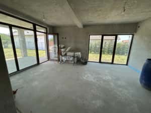 Vand vila noua Livada-Sanleani,st.840 mp,sc.130 mp,situat pe 2 strazi — miniatura 4