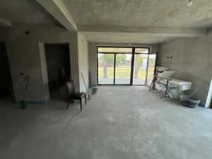 Vand vila noua Livada-Sanleani,st.840 mp,sc.130 mp,situat pe 2 strazi — miniatura 6