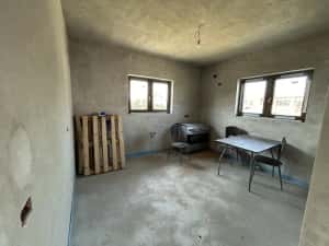 Vand vila noua Livada-Sanleani,st.840 mp,sc.130 mp,situat pe 2 strazi — miniatura 7