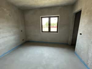 Vand vila noua Livada-Sanleani,st.840 mp,sc.130 mp,situat pe 2 strazi — miniatura 9