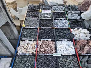 Piatra codru ornamentala decorativa rotunjita Thassos  bolovani  alb r — miniatura 6